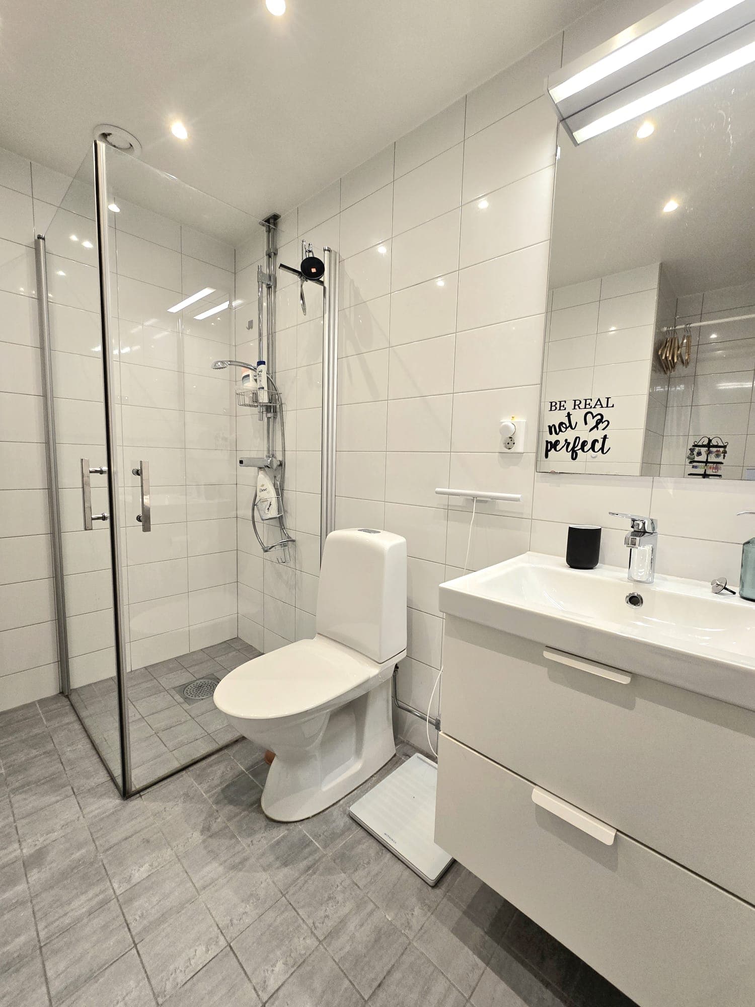 Anna Whitlocks Gata - Thumbnail 7