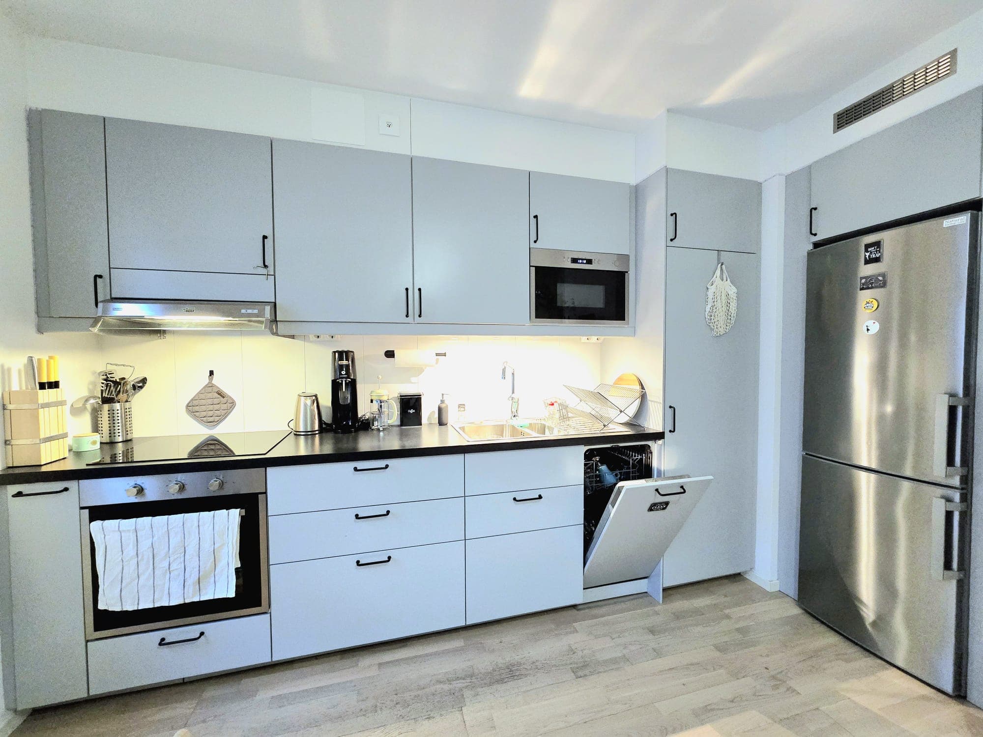 Anna Whitlocks Gata - Thumbnail 9