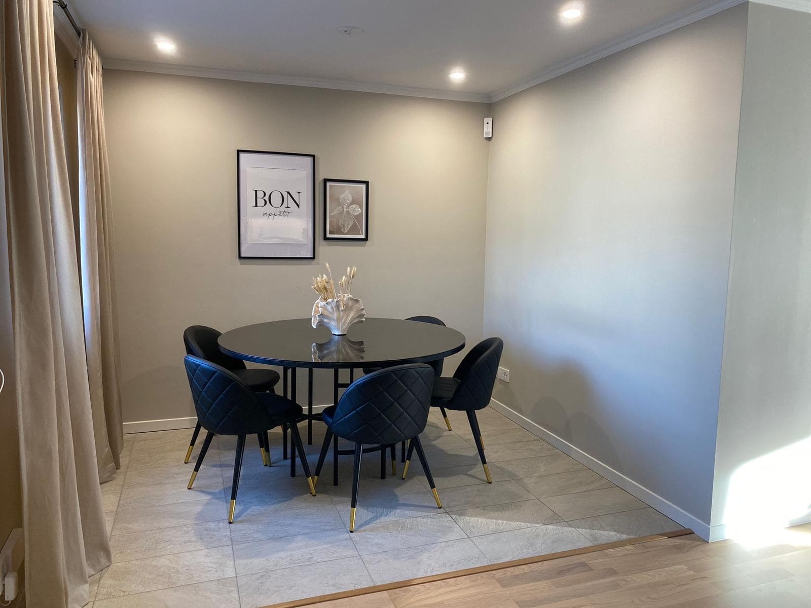 Tussilagostigen - Image 1